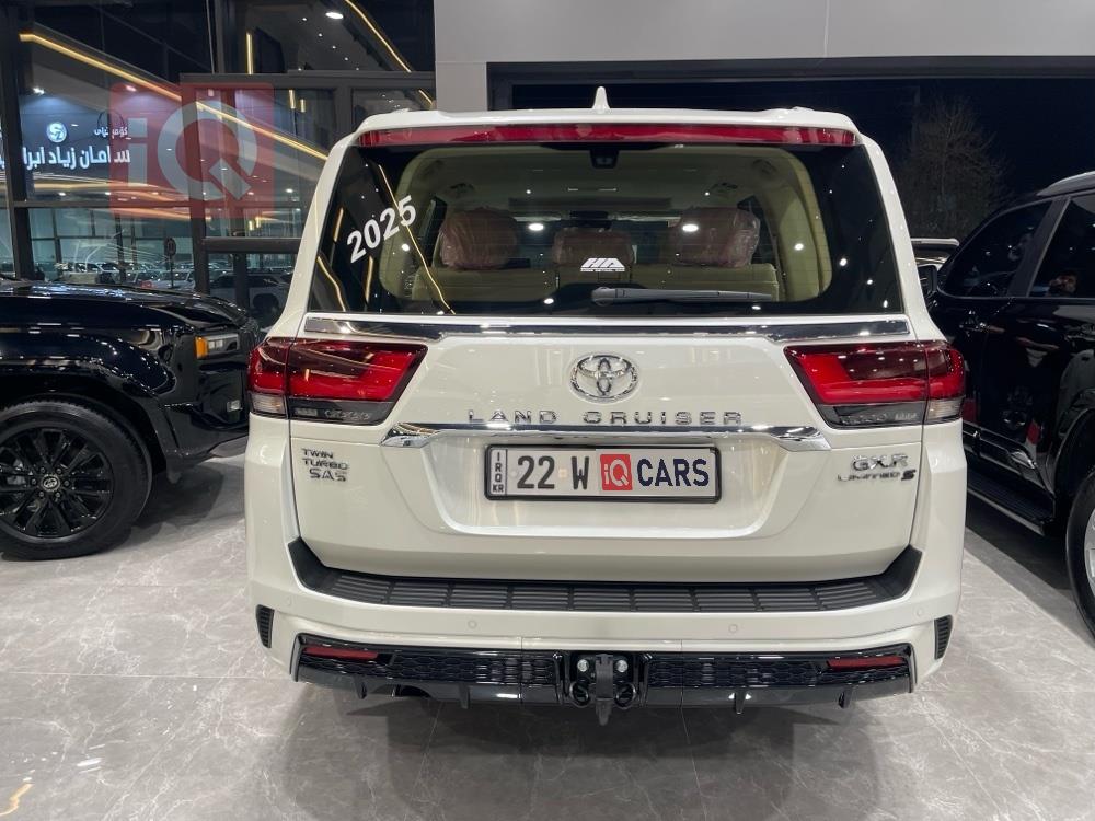 تويوتا لاندكروزر